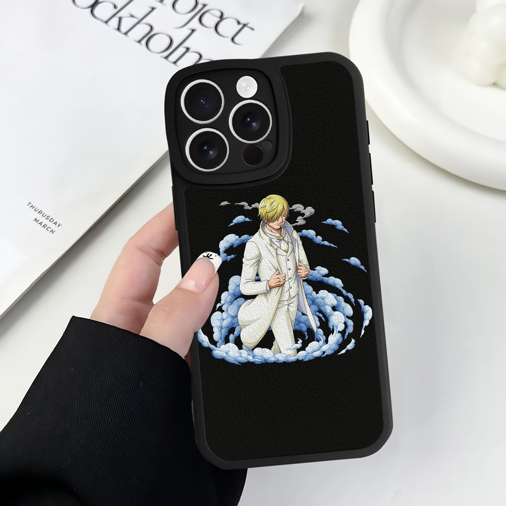（画像用） ワンピース サンジ ONE PIECE Sanji 【iPhone 16シリーズ対応】シリコンスマホケース（レザー調） 材質：シリコン